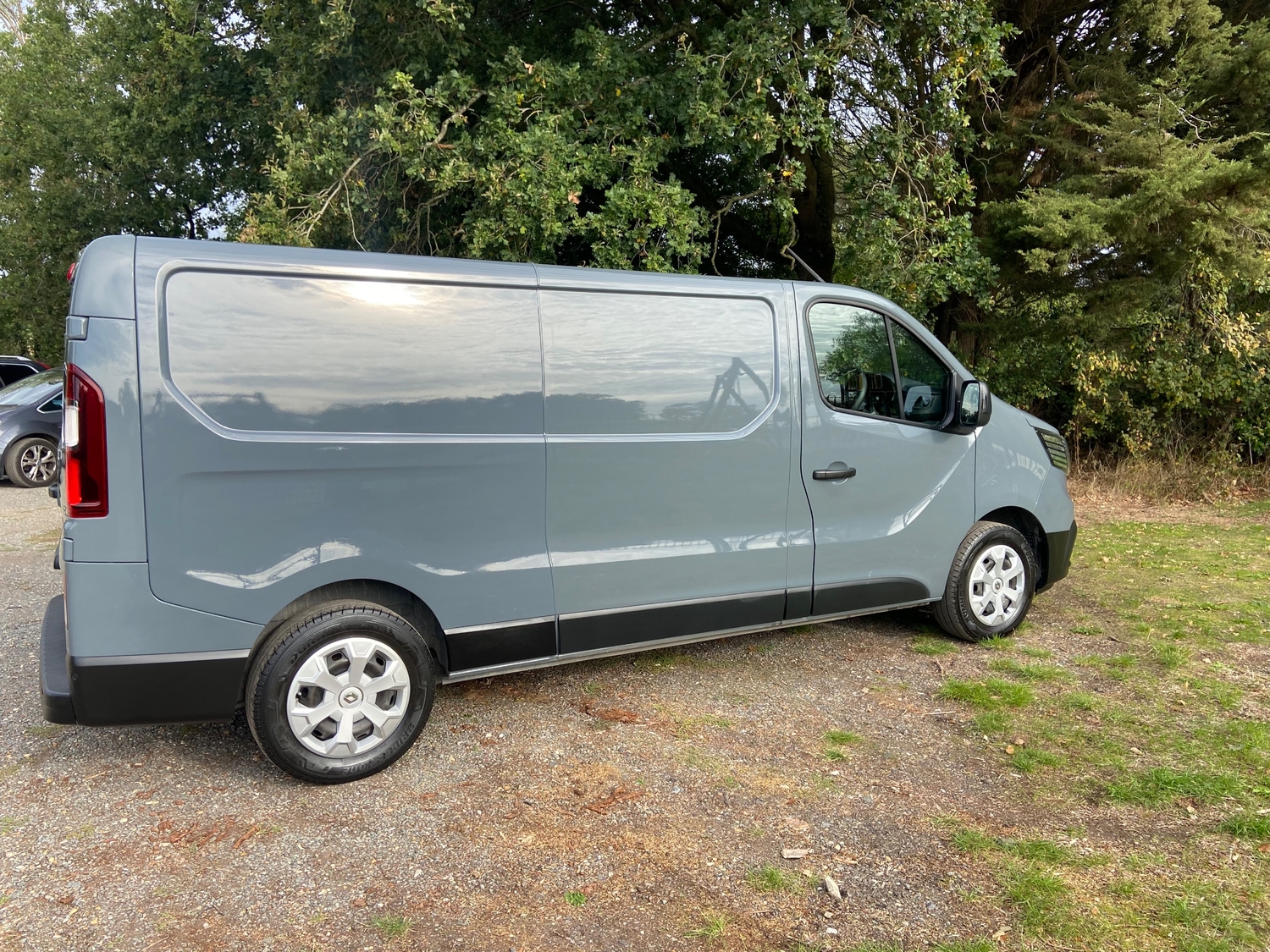 Renault Trafic 2023 - Vans & Commercial Vehicles in Dorking