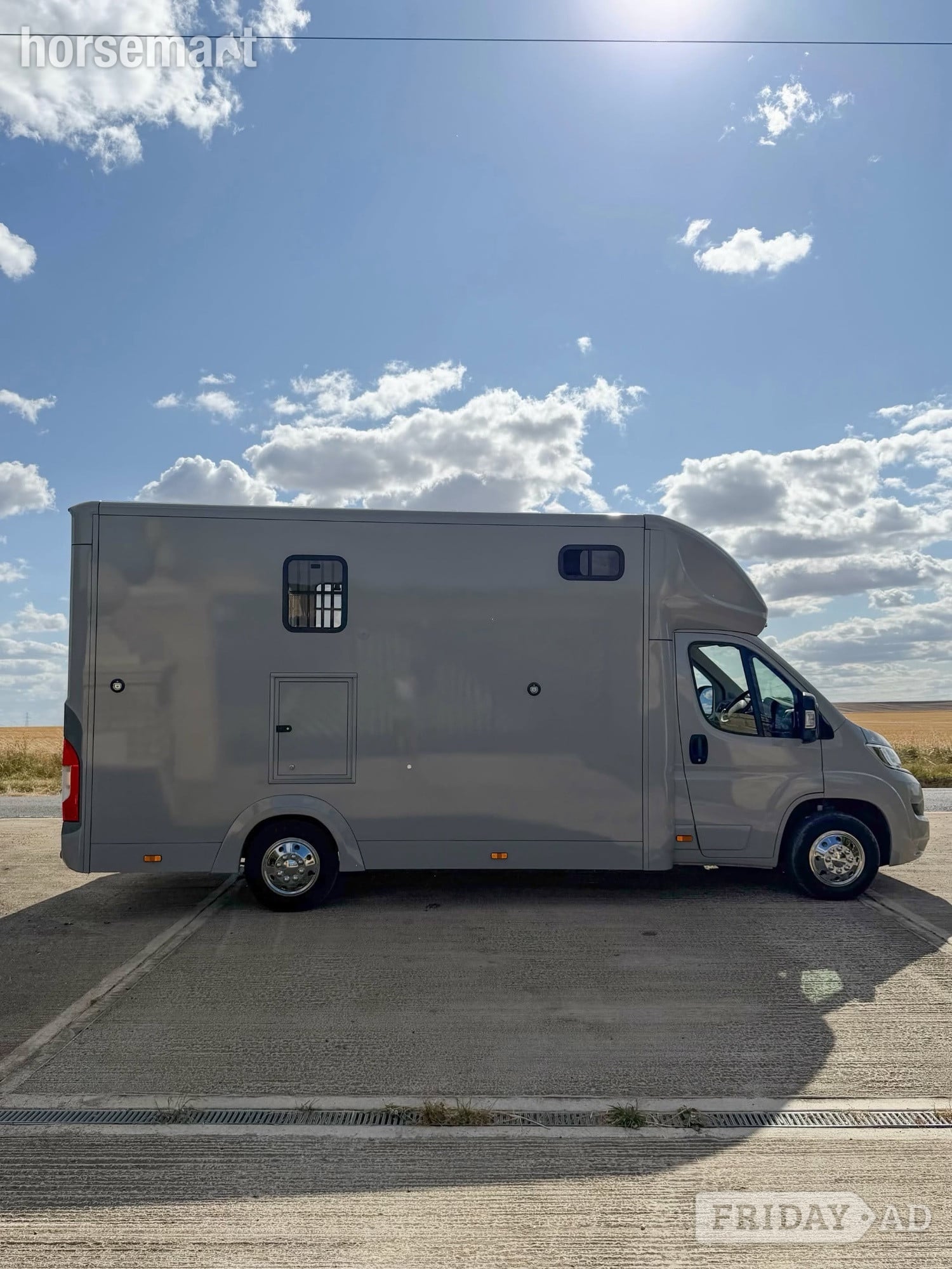 Owens Evolution | Porsche Crayon Grey | 73 Plate | 3.5T Vauxhall Movano Horsebox - Trailers & Horseboxes