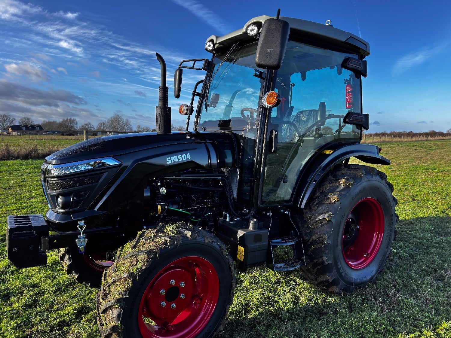 John Deere 504 () Tractor - Farm & Agricultural Vehicles in Cambridge
