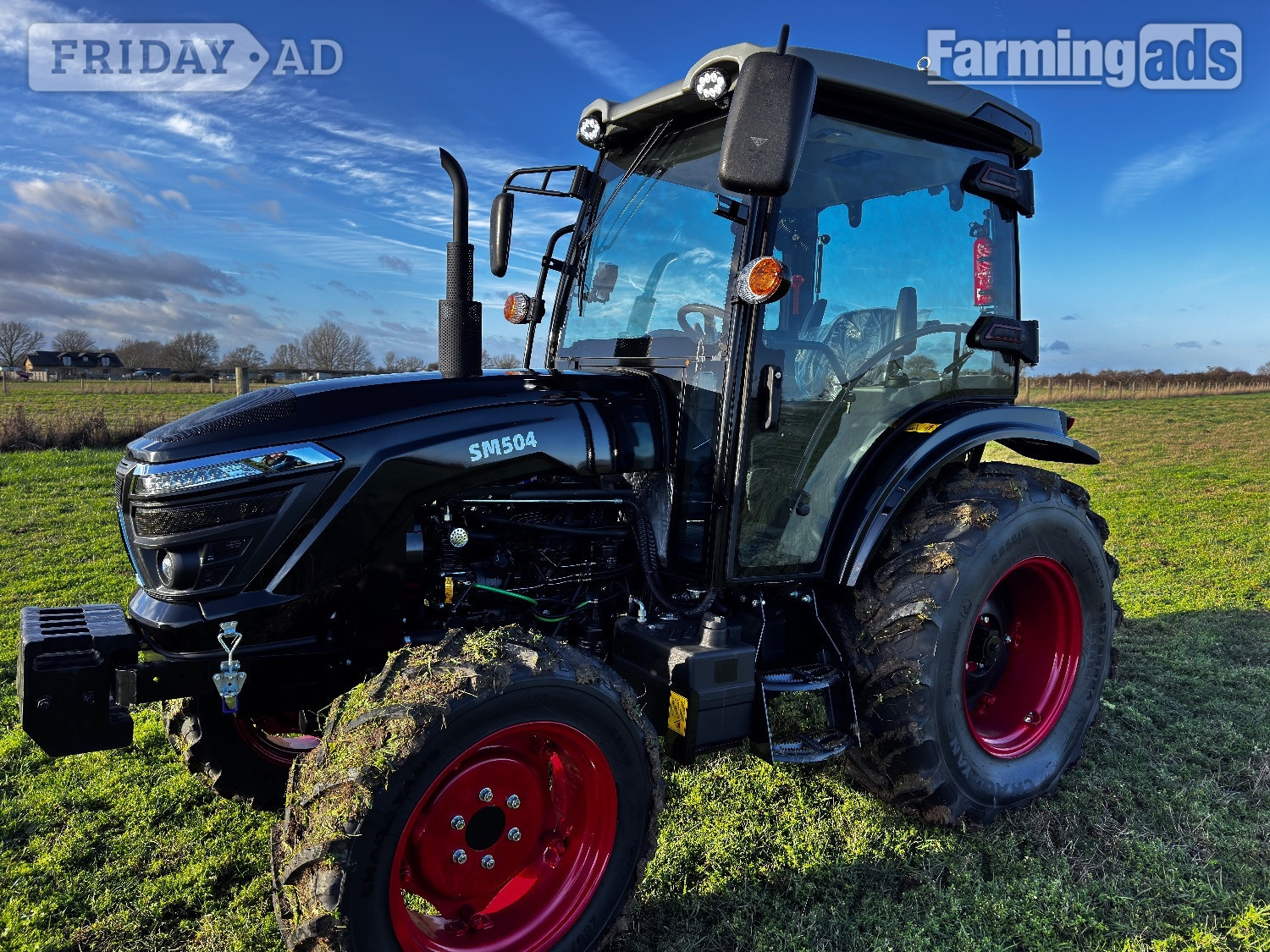 John Deere 504 () Tractor - Farm & Agricultural Vehicles in Cambridge