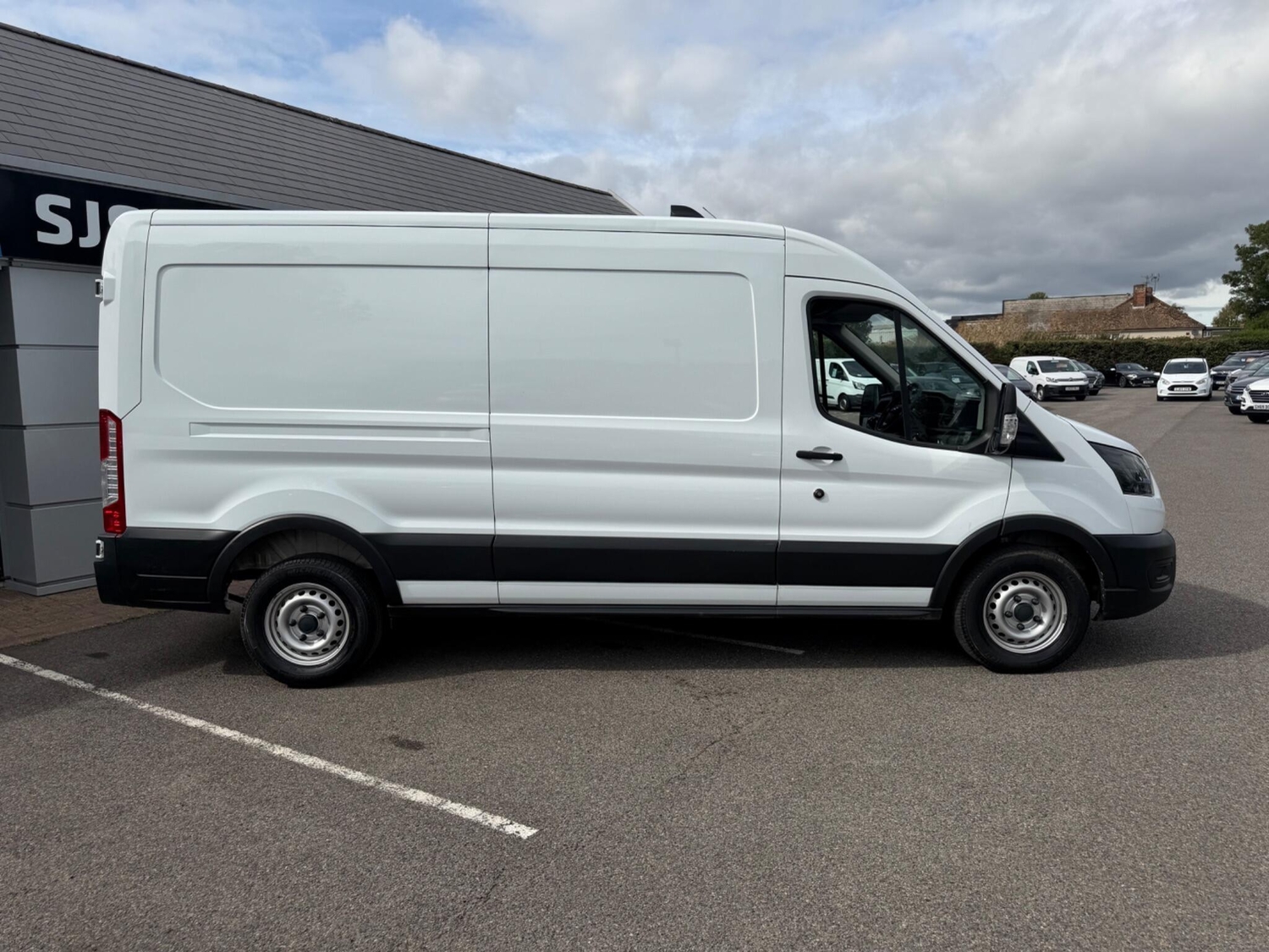 [ berth ]Ford Transit