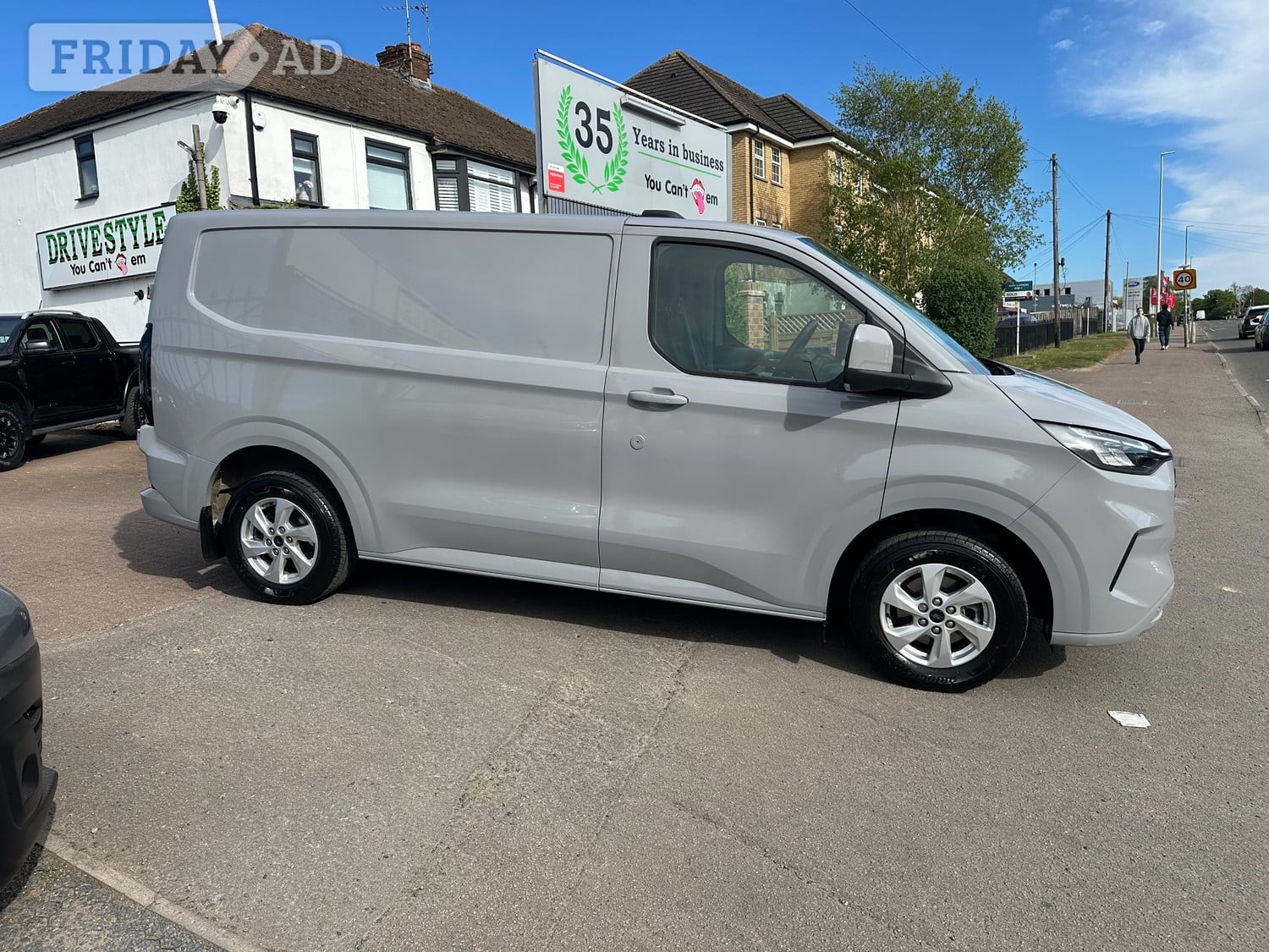 [ berth ]Ford Transit Custom