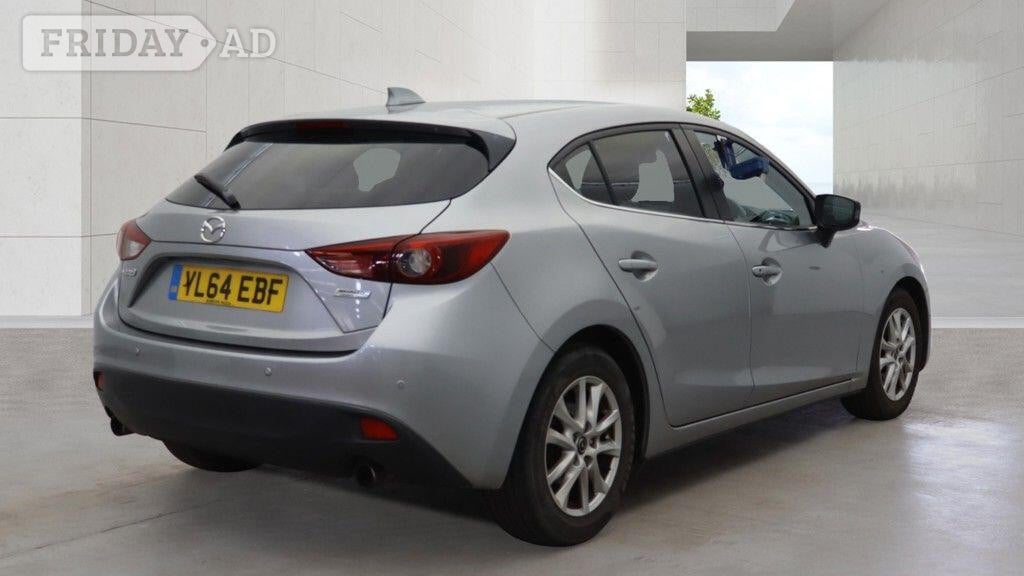 Mazda 3 2015 - Cars in Winchester