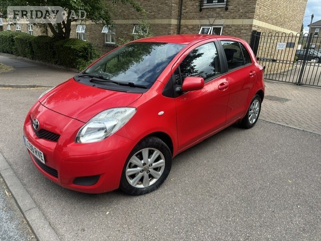 Toyota Yaris 2009 - Cars in Broxbourne