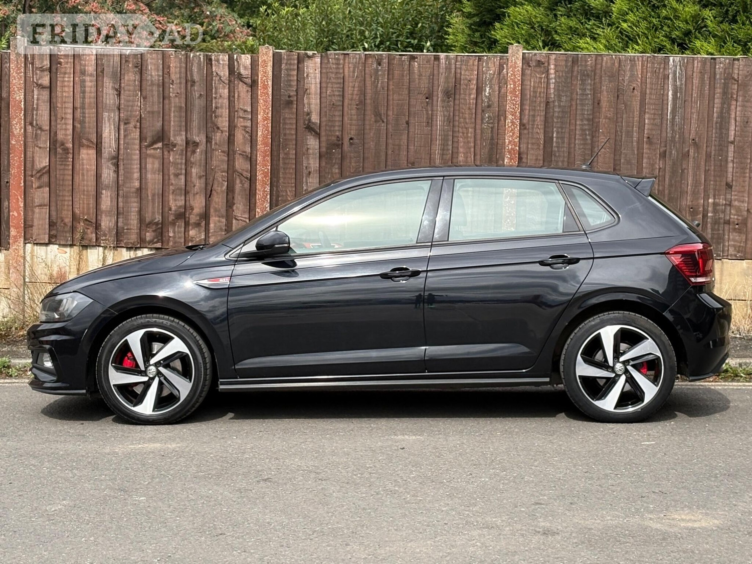 Volkswagen Polo 2019 - Cars
