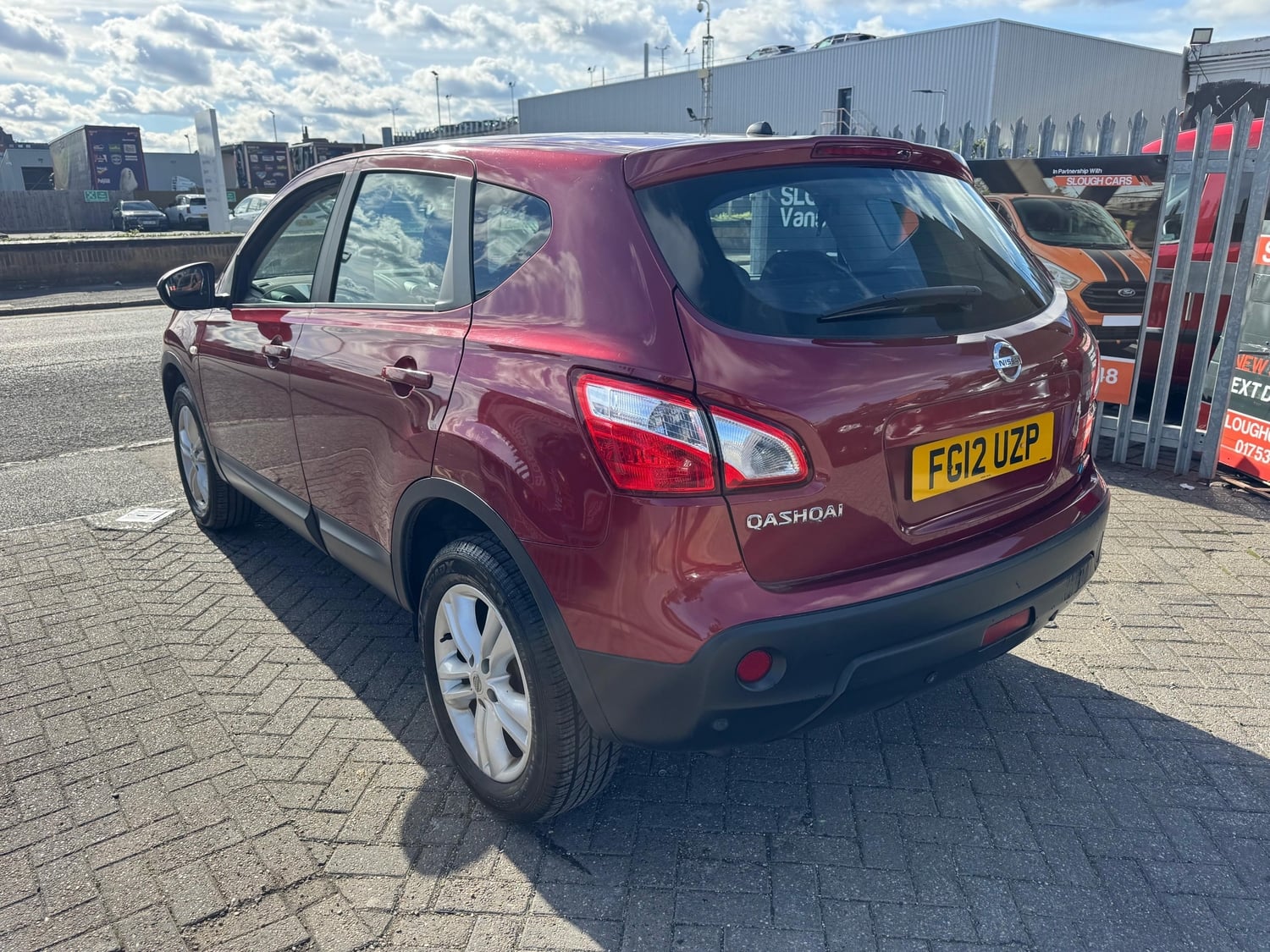 [ berth ]Nissan Qashqai
