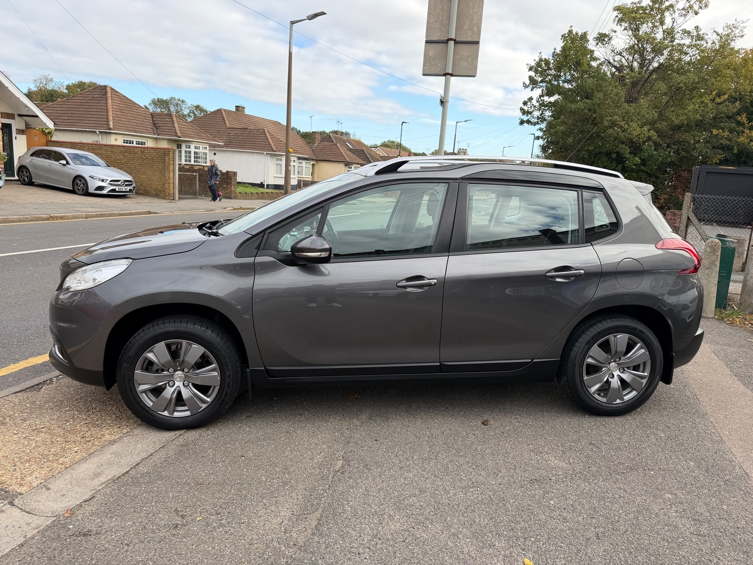[ berth ]Peugeot 2008