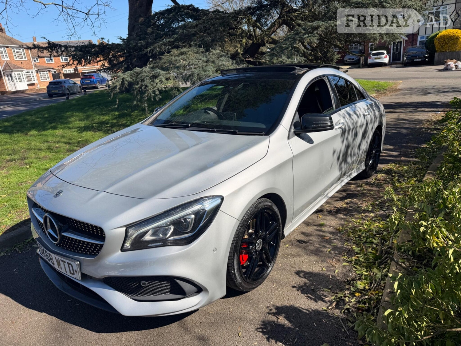 [ berth ]Mercedes-Benz CLA Class