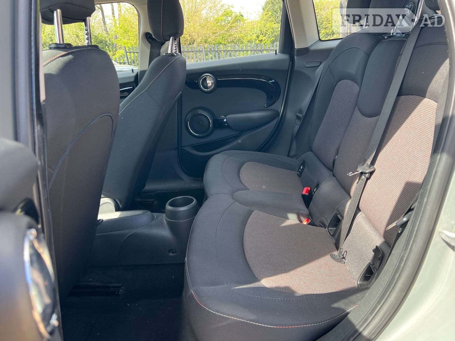 [ berth ]Mini Hatch