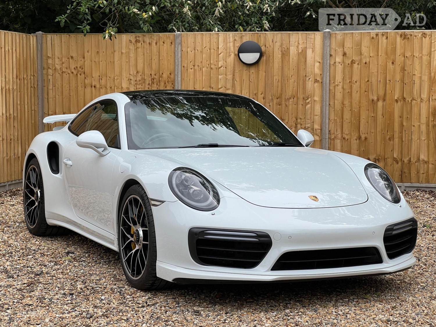 Porsche 911 2016 in Cranleigh