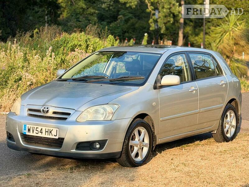 Toyota Corolla 2004 - Cars in Slough