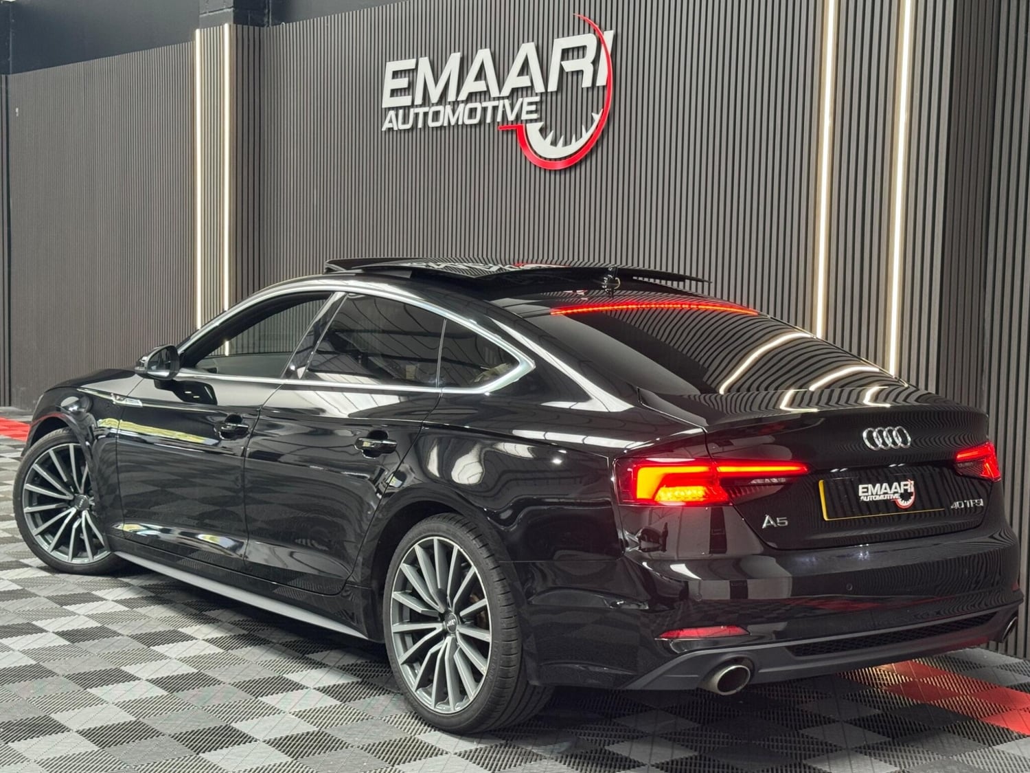 [ berth ]Audi A5