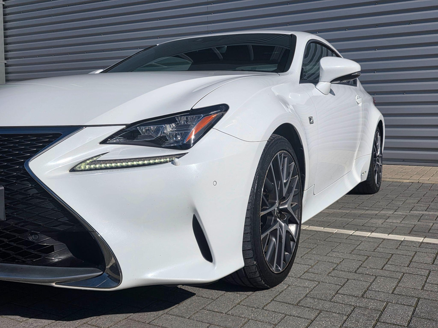 [ berth ]Lexus RC