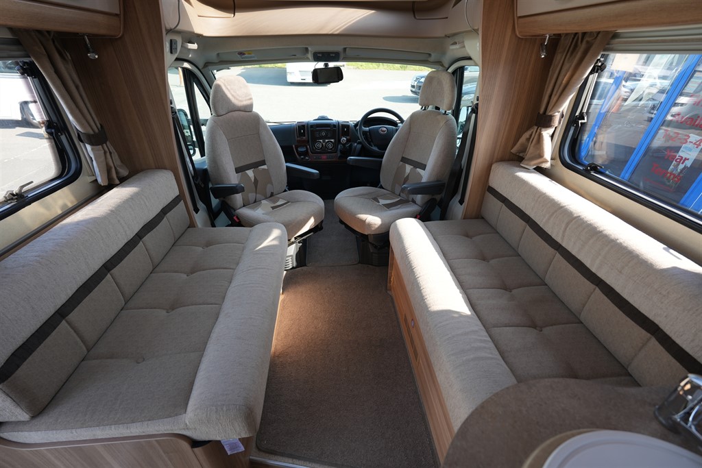 Bessacarr E572 2012 for sale - Motorhomes & Caravans in Haywards Heath