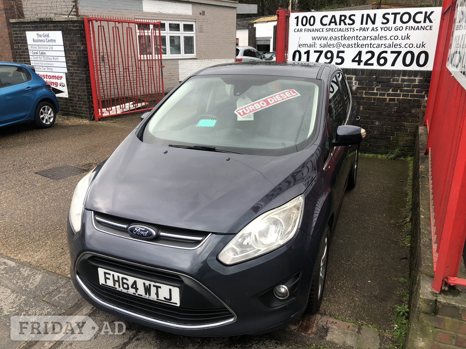 [ berth ]Ford C-MAX
