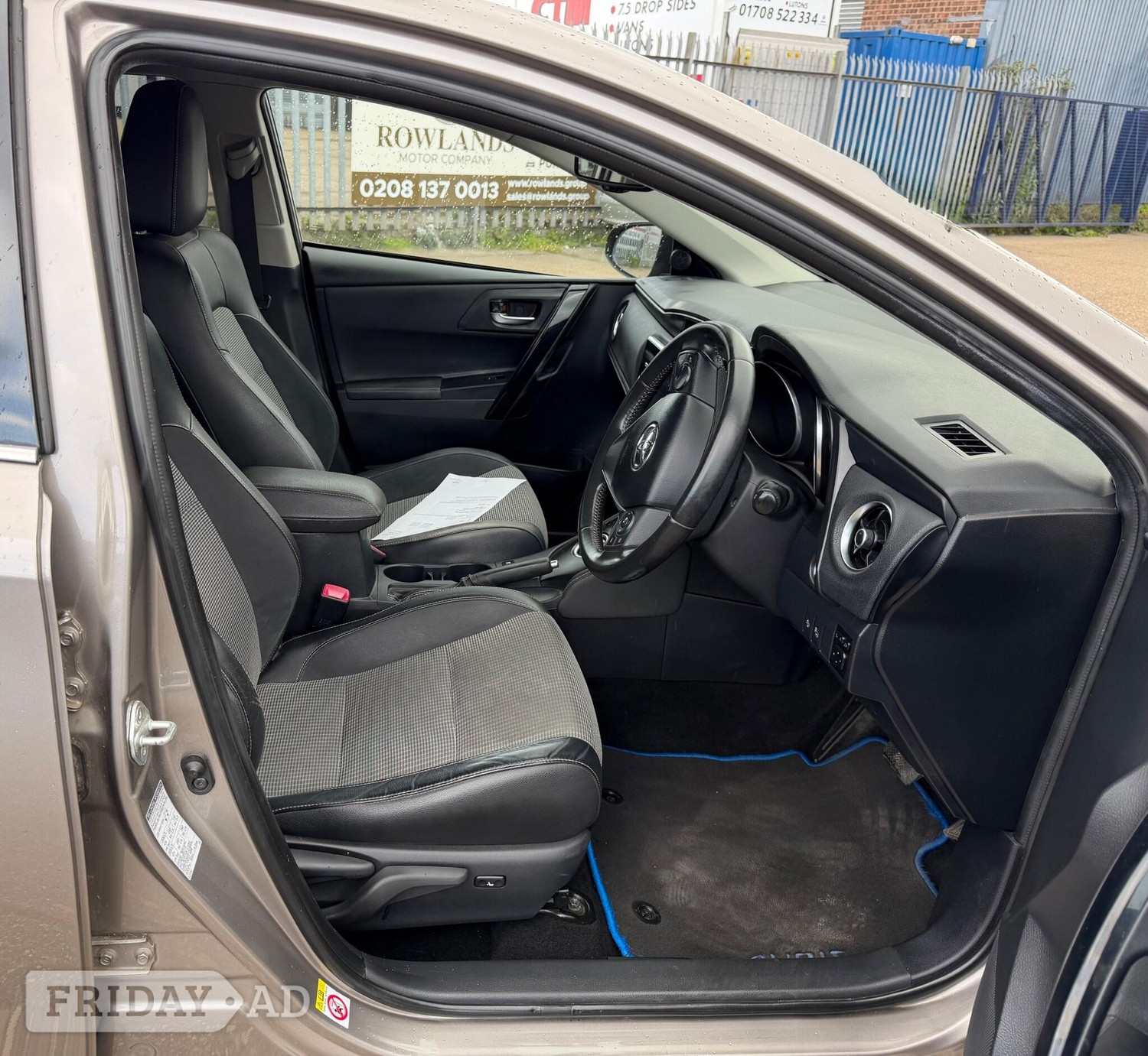 [ berth ]Toyota Auris