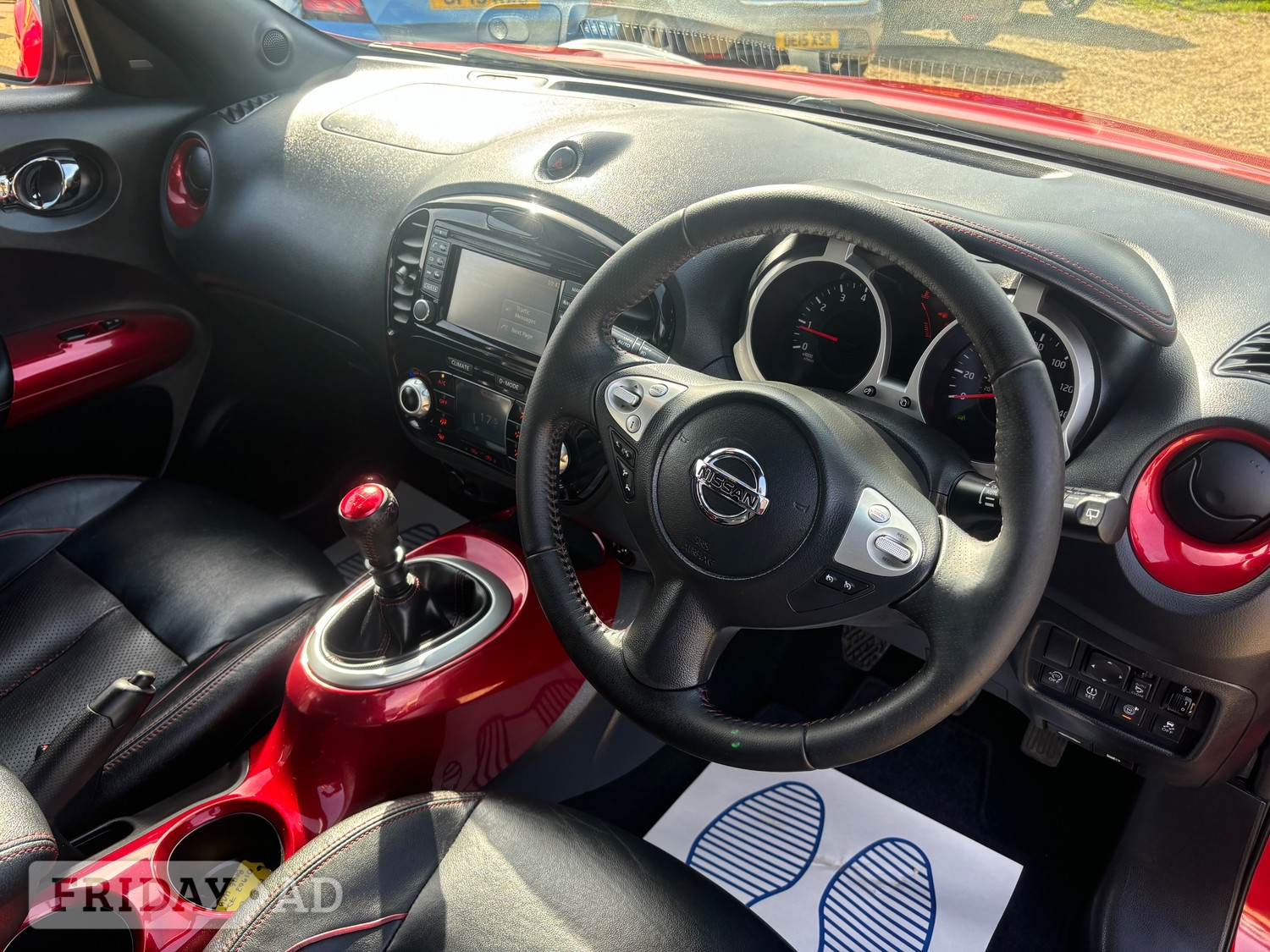 Nissan Juke 2015 - Cars