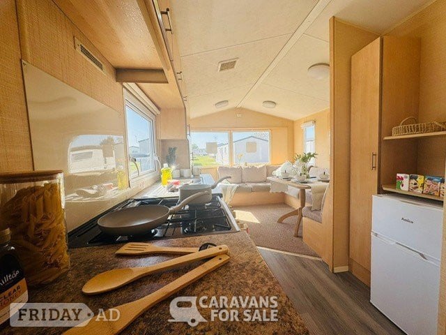 Willerby Magnum 2010 for sale in Dovercourt