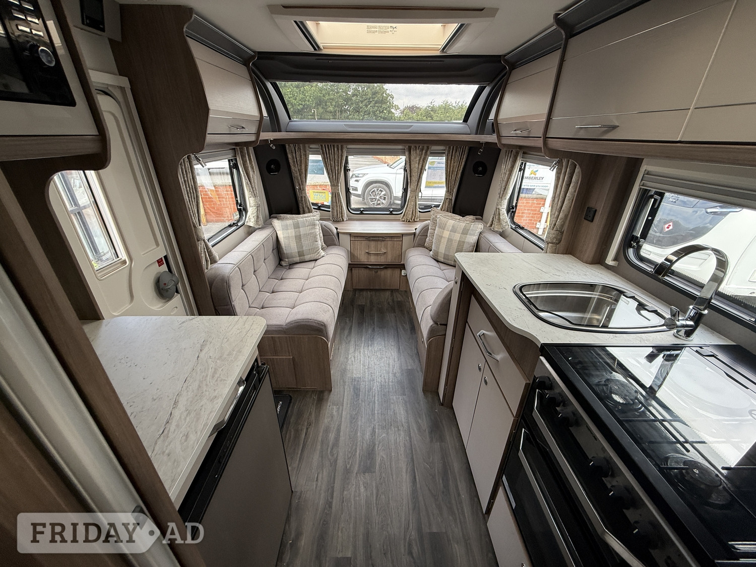 [4 berth ]Coachman Vision 575