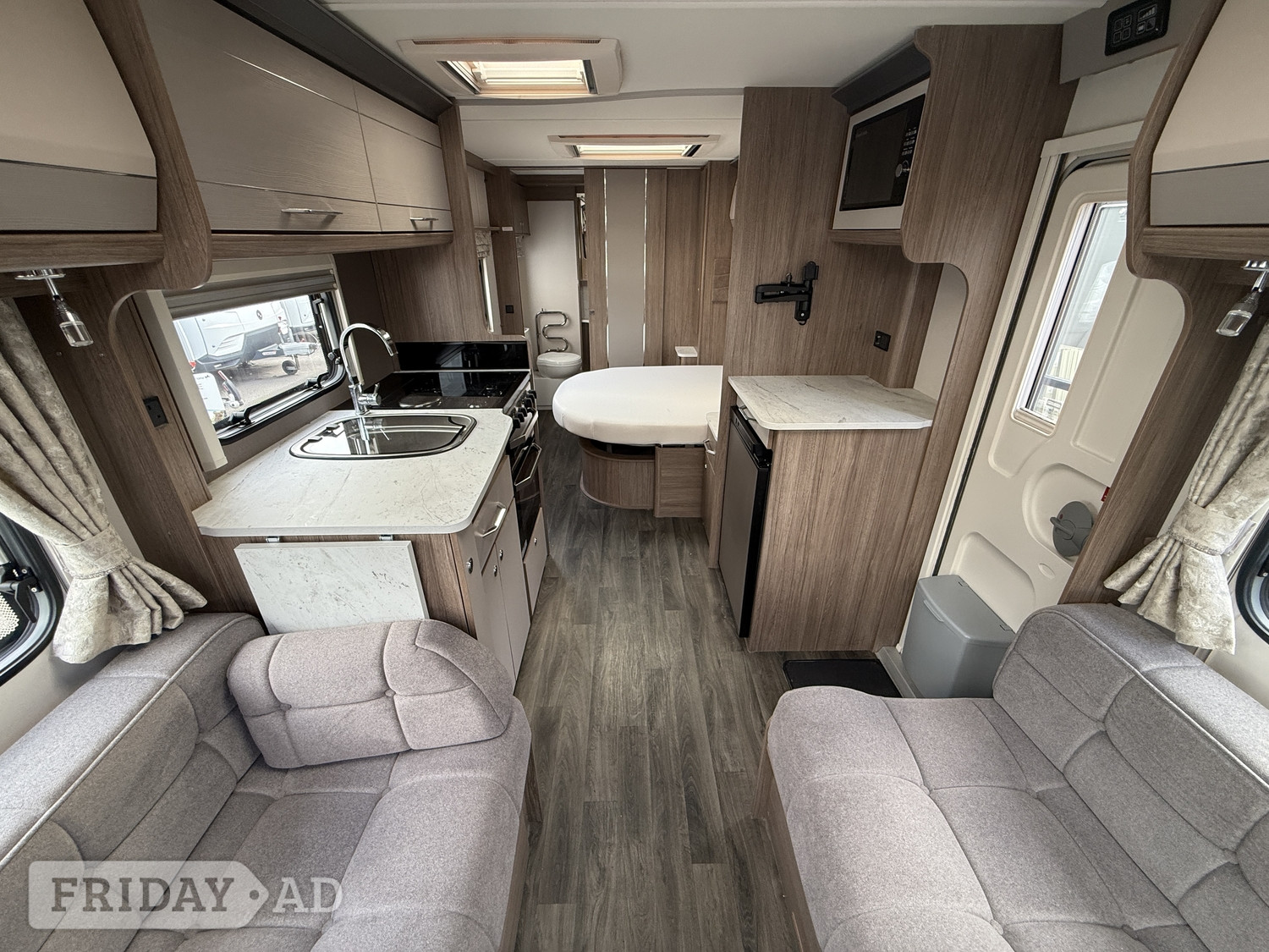 Coachman Vision 575 2024 - Motorhomes & Caravans in Nottingham
