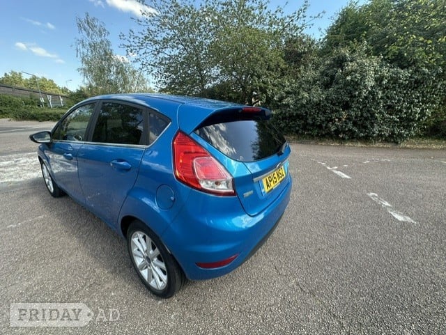 Ford Fiesta 2015 - Cars