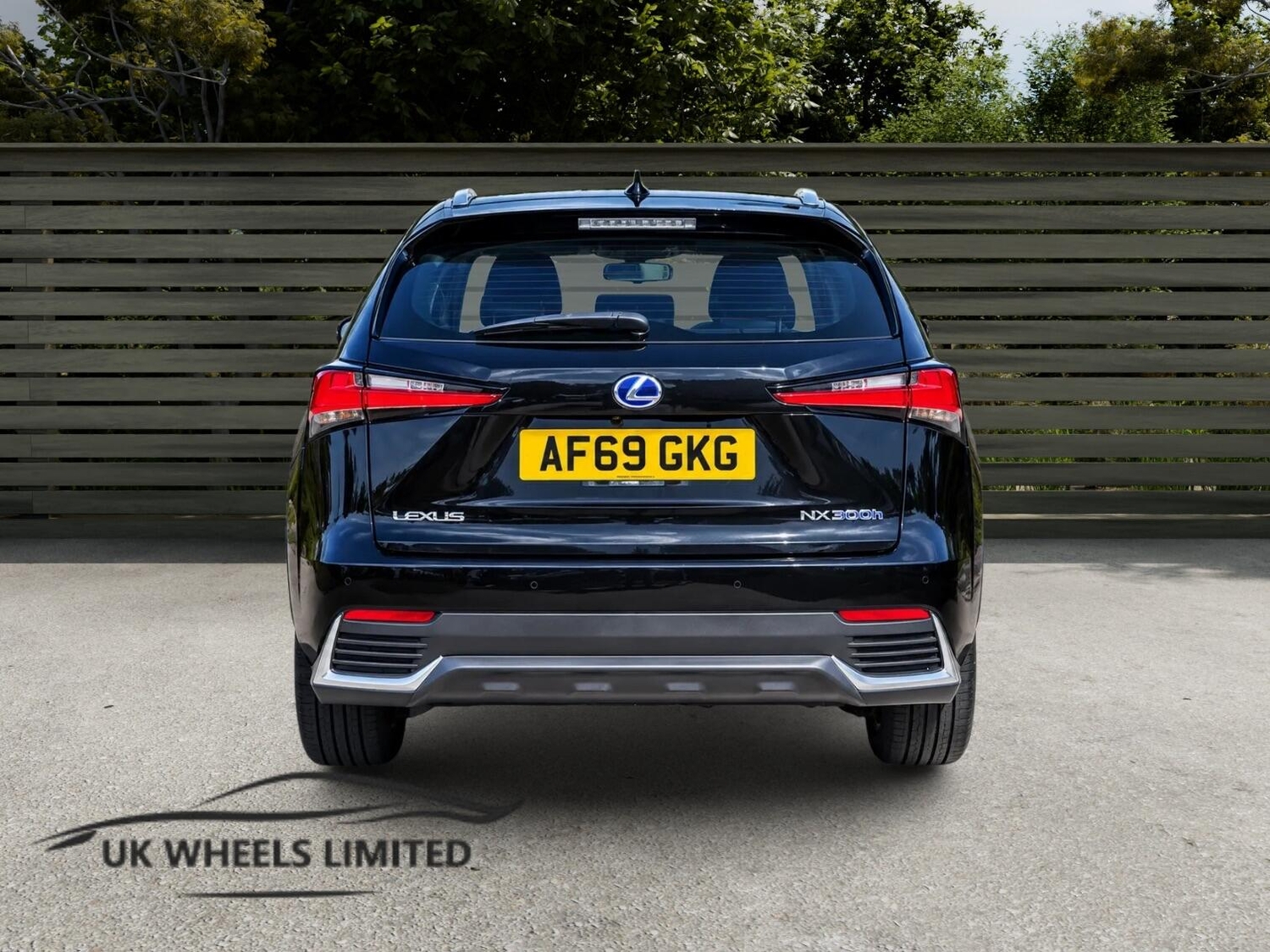 Lexus NX 2019 - Cars in Barnet