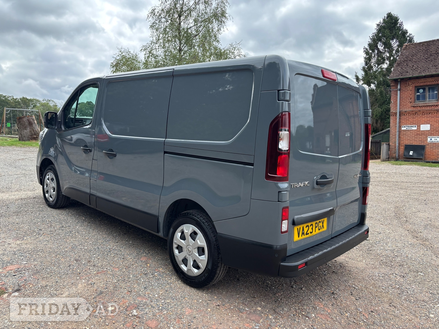 Renault Trafic 2023 - Vans & Commercial Vehicles