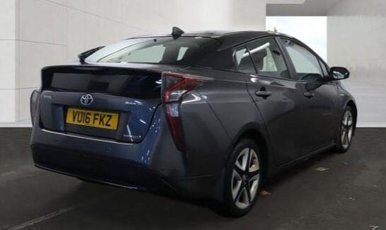 [ berth ]Toyota Prius