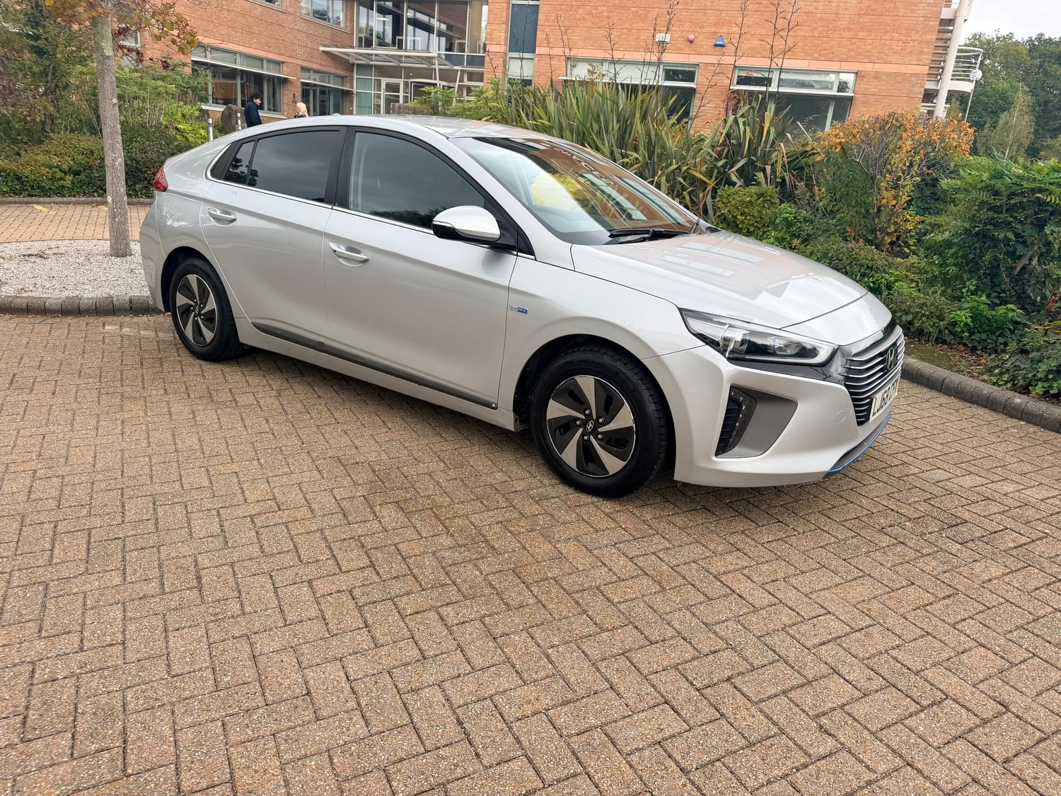 Hyundai Ioniq 2018 - Cars