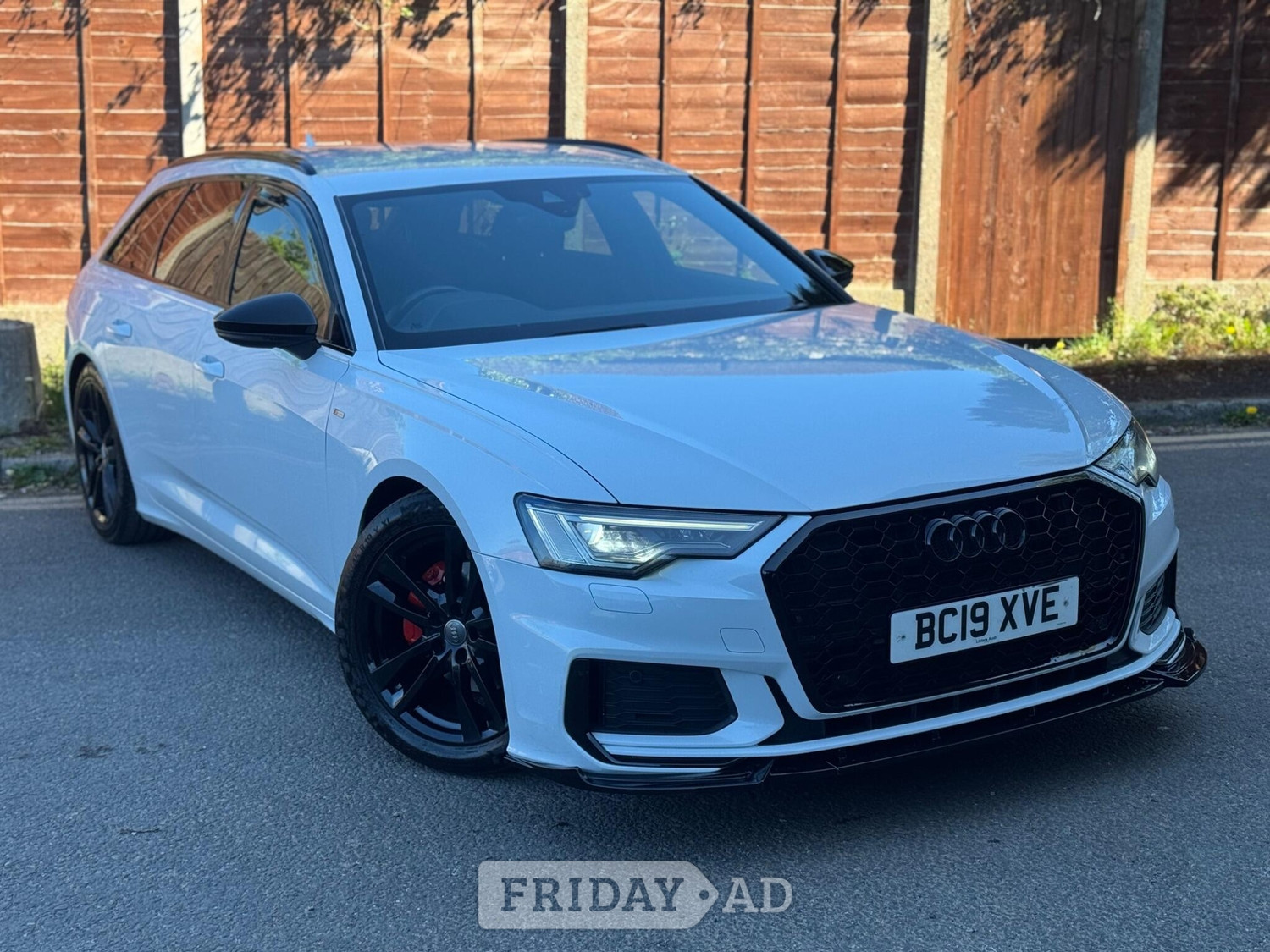 Audi A6 Avant 2019 in Manchester