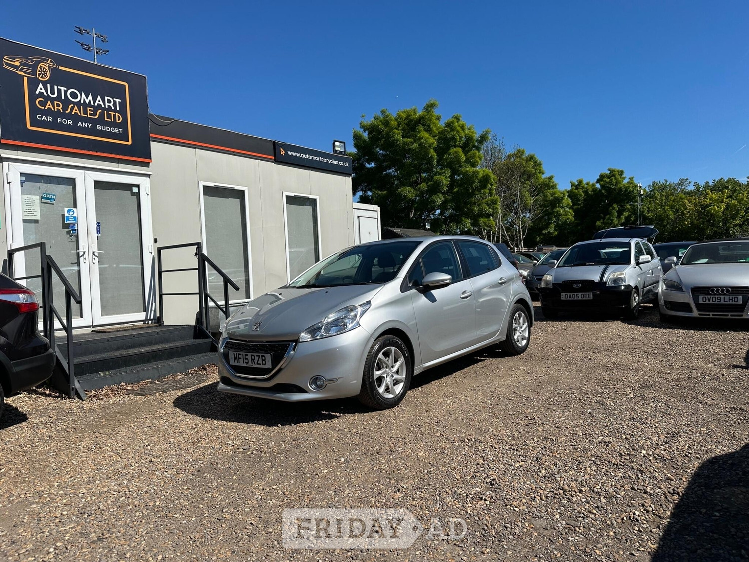[ berth ]Peugeot 208