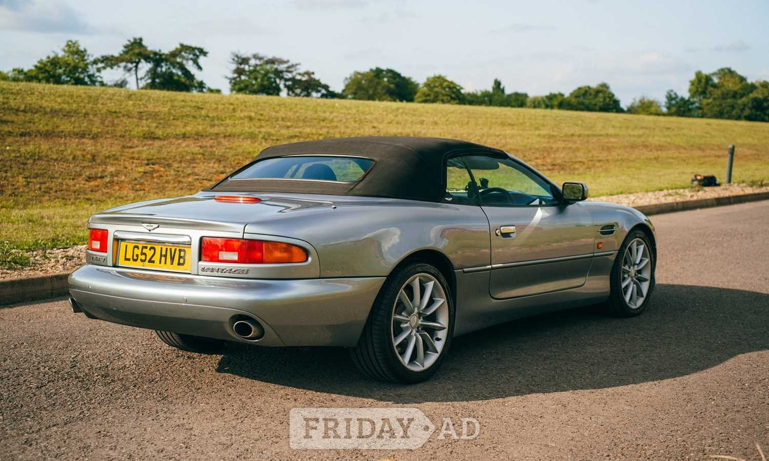 Aston Martin DB7 2002 - Cars