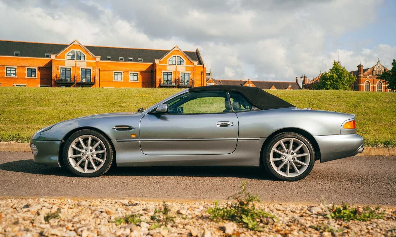 Aston Martin DB7 2002 - Cars in Harrow