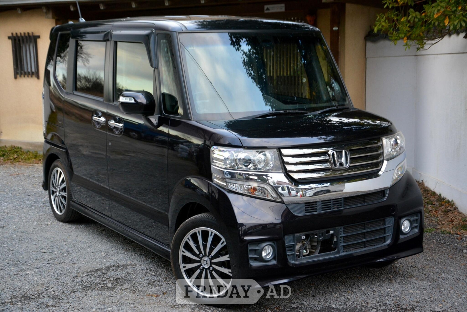 Honda N-Box 2014 in Chingford
