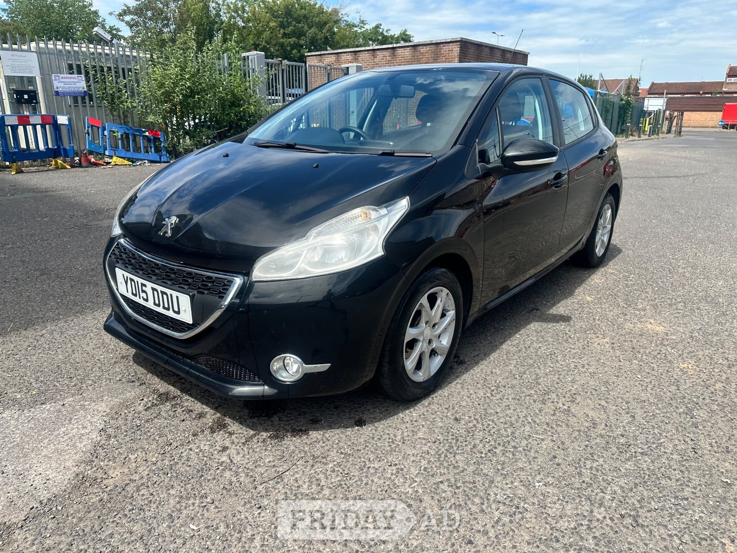 Peugeot 208 2015 - Cars