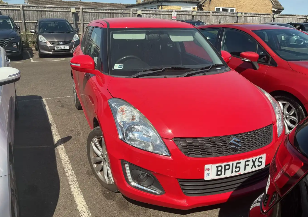 Suzuki Swift 2015 in Harrow