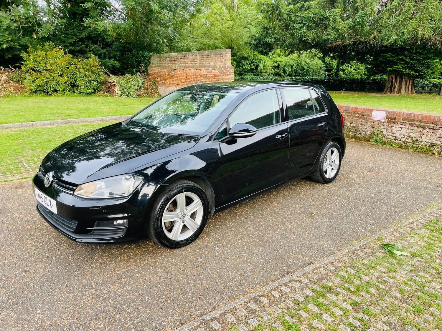 Volkswagen Golf 2017 - Cars