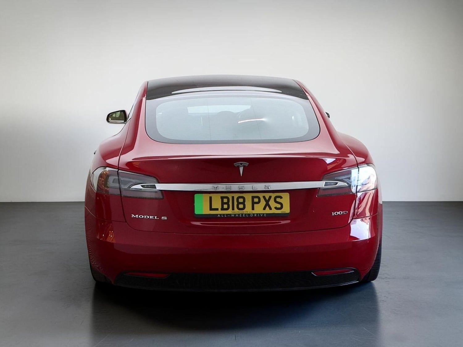 [ berth ]Tesla Model S