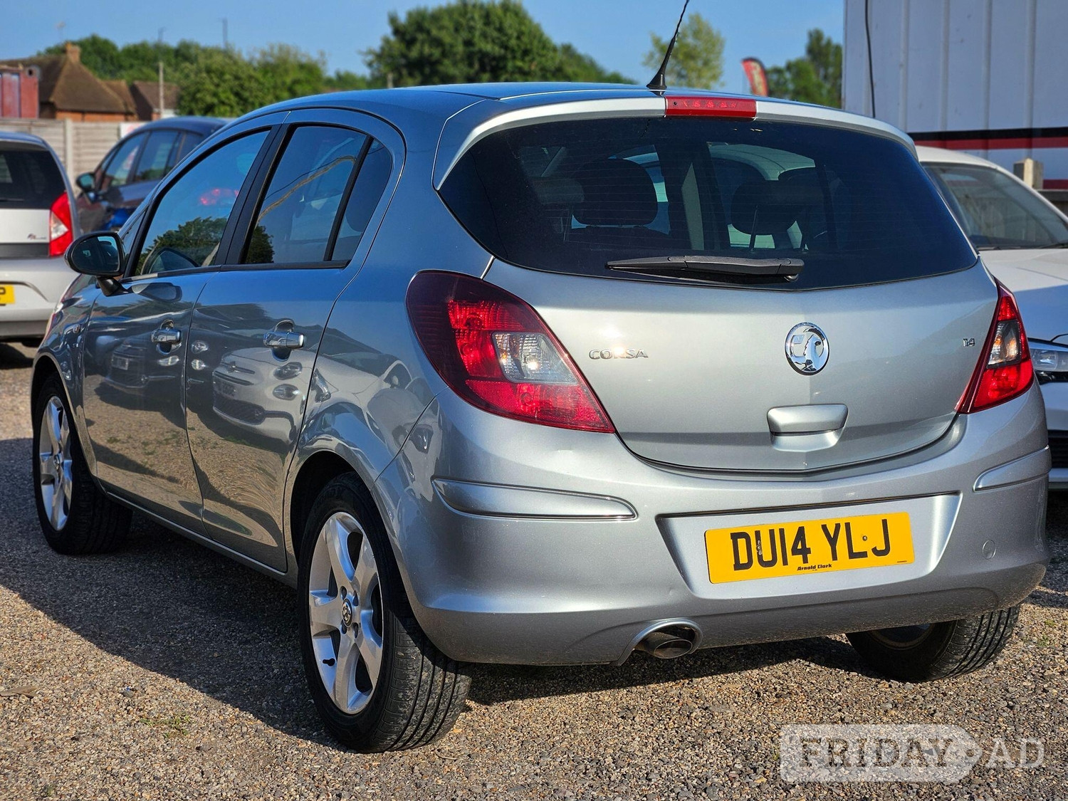 Vauxhall Corsa 2014 - Cars in Windsor