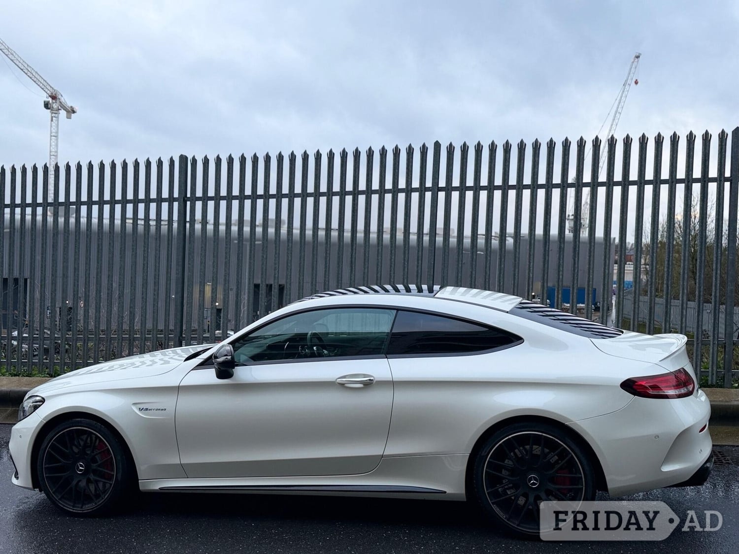 Mercedes-Benz C Class 2020 - Cars in Willesden