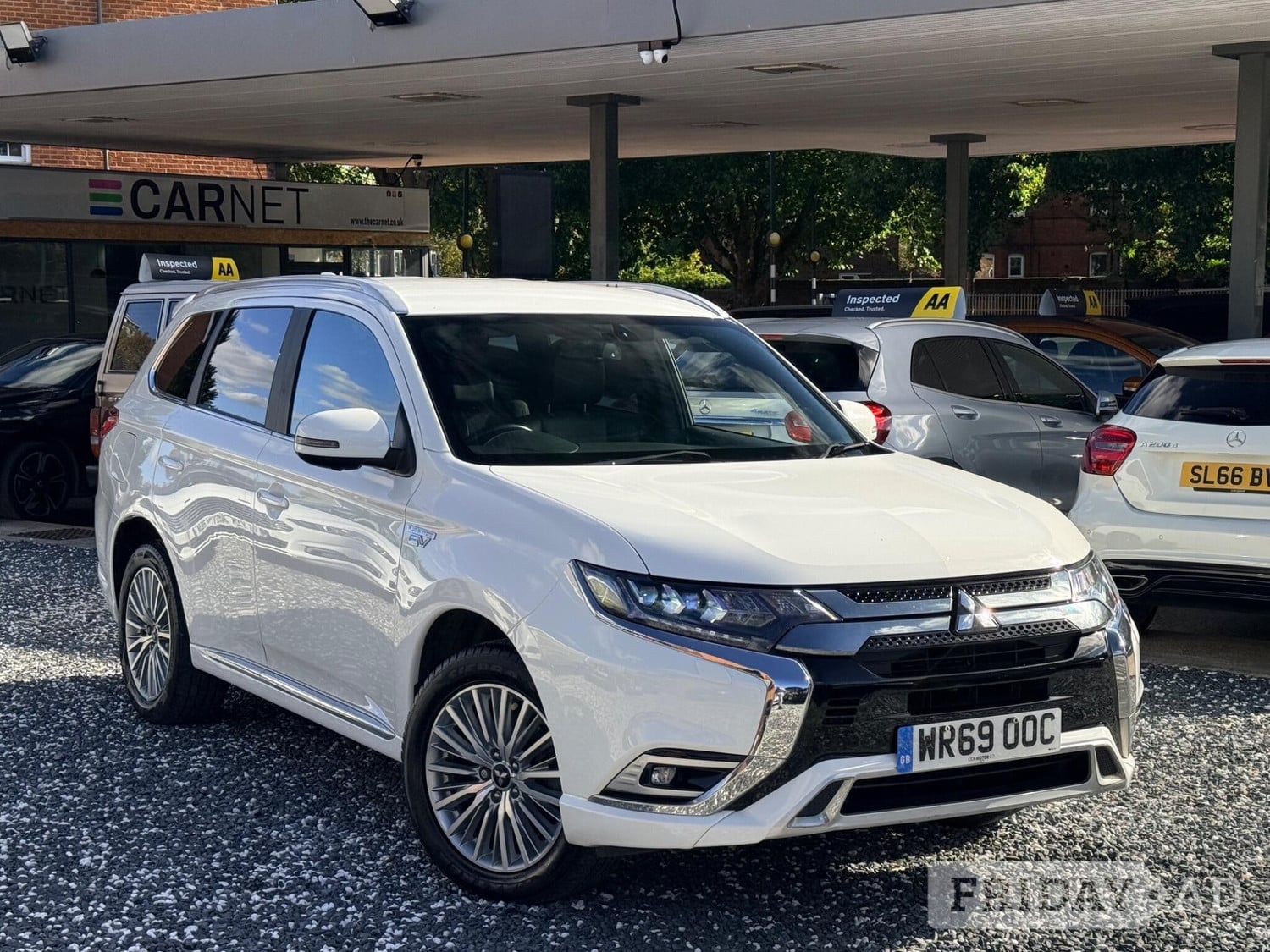 Mitsubishi Outlander 2019 in Bedford