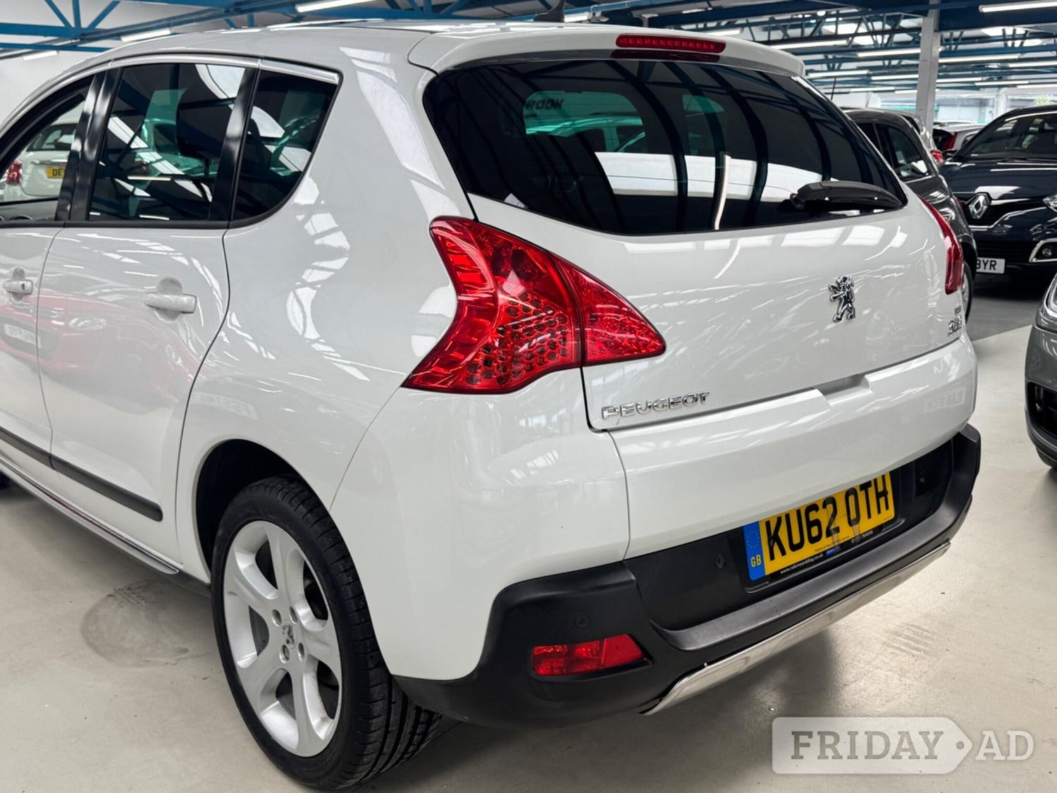 Peugeot 3008 2012 - Cars in Bolton