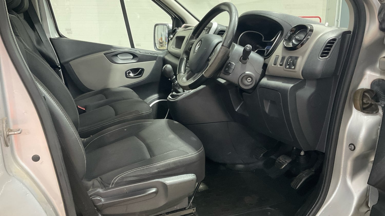 Renault Trafic 2017 - Vans & Commercial Vehicles