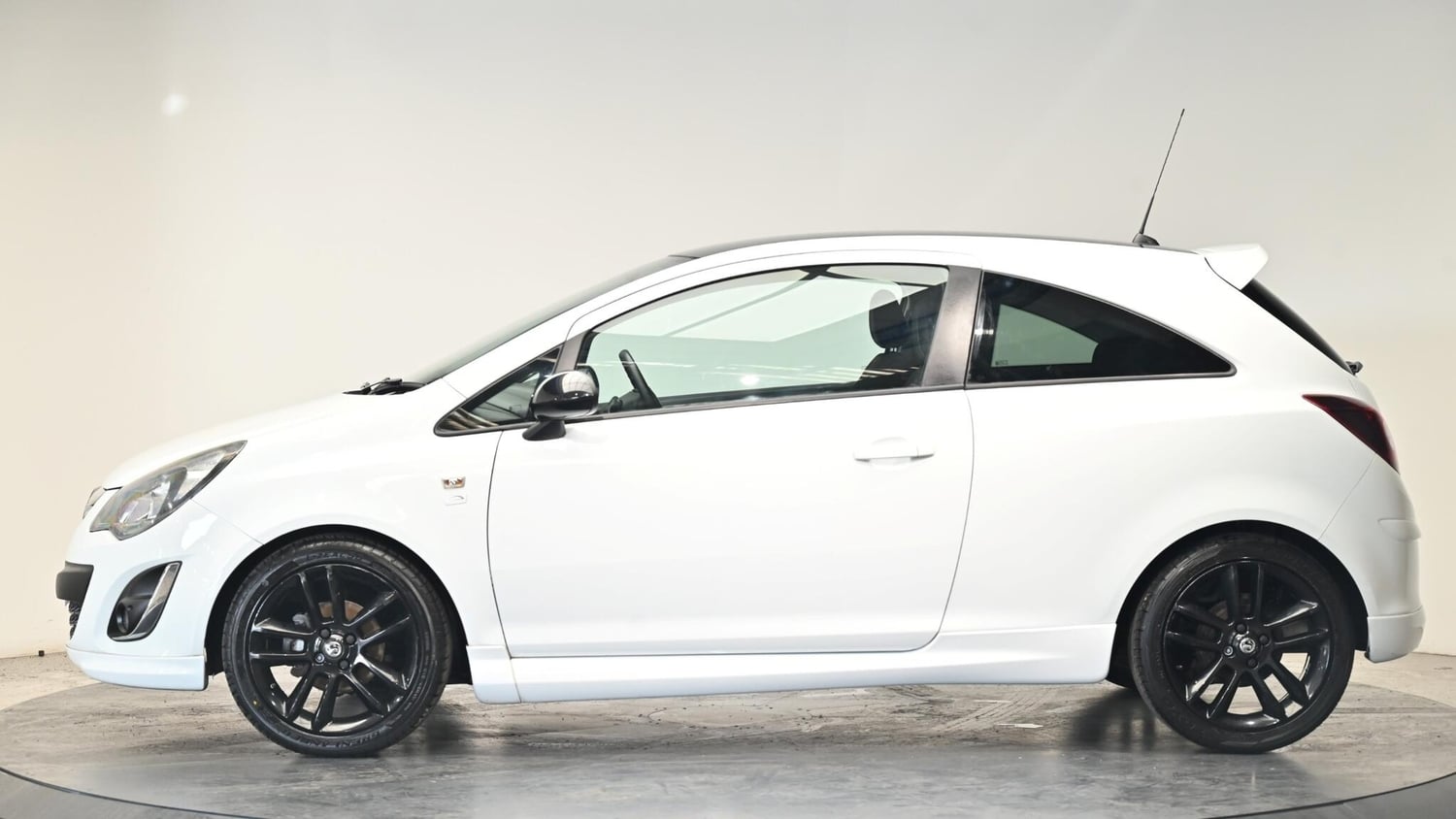 [ berth ]Vauxhall Corsa