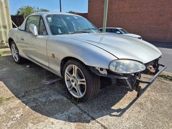 Mazda MX-5 2004