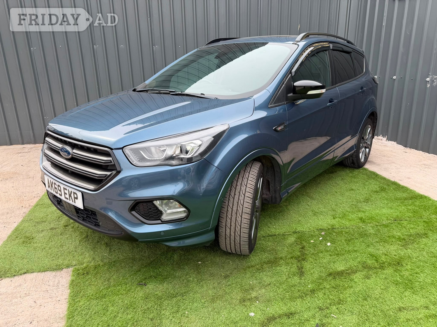 [ berth ]Ford Kuga