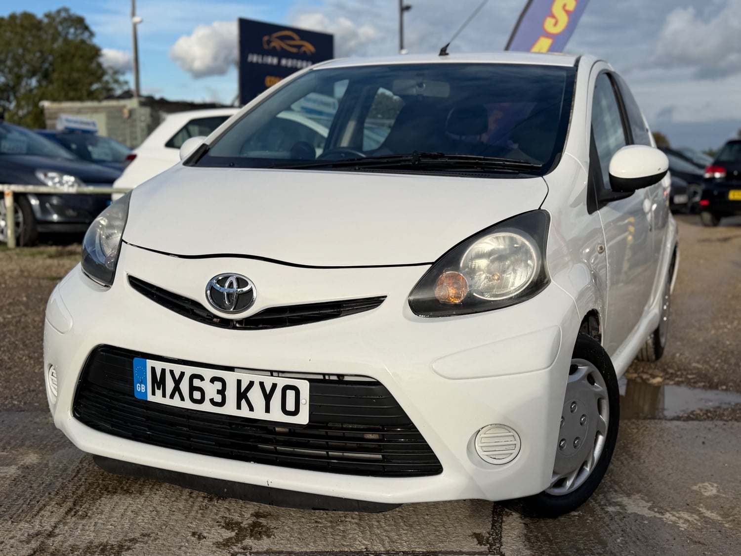 Toyota Aygo 2013 - Cars in Burford