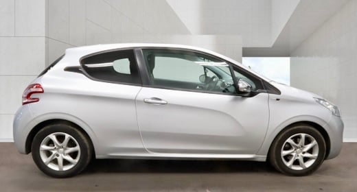 Peugeot 208 2015 - Cars