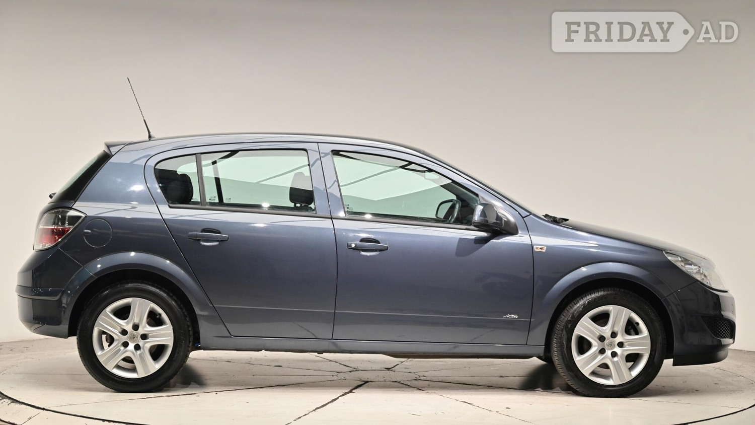 Vauxhall Astra 2009 - Cars in Cullompton