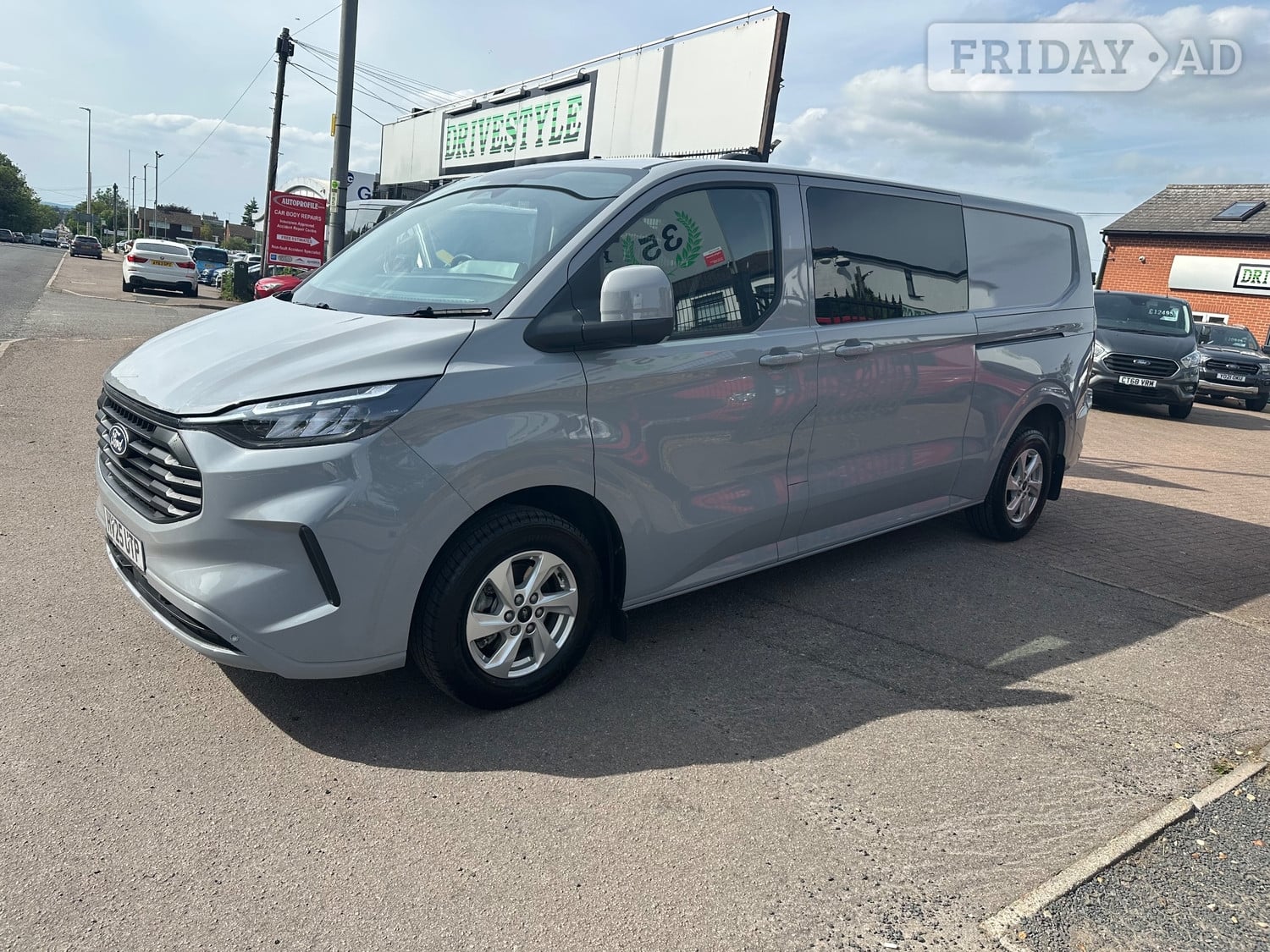 Ford Transit Custom 2025 - Vans & Commercial Vehicles